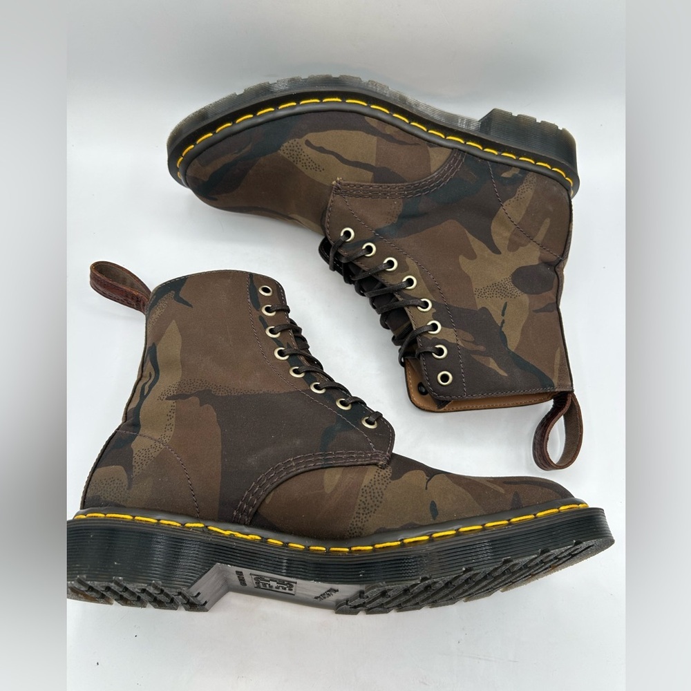 NEW RARE Dr Martens Pascal 1460 Camo combat boots Lace Up 8 Eye MADE IN ENGLAND - Picture 4 of 13